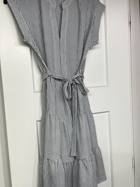 Striped grey and White Tie-Waist Women's Dress